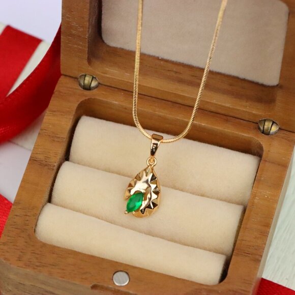 "Teardrop Leaf Pendant with Marquise Green Stone in Gold Finish, XPPT1726 - Picture 6 of 13